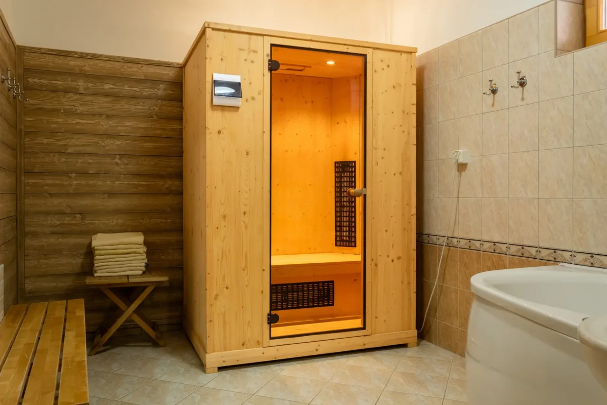 Infrasauna a vírivka