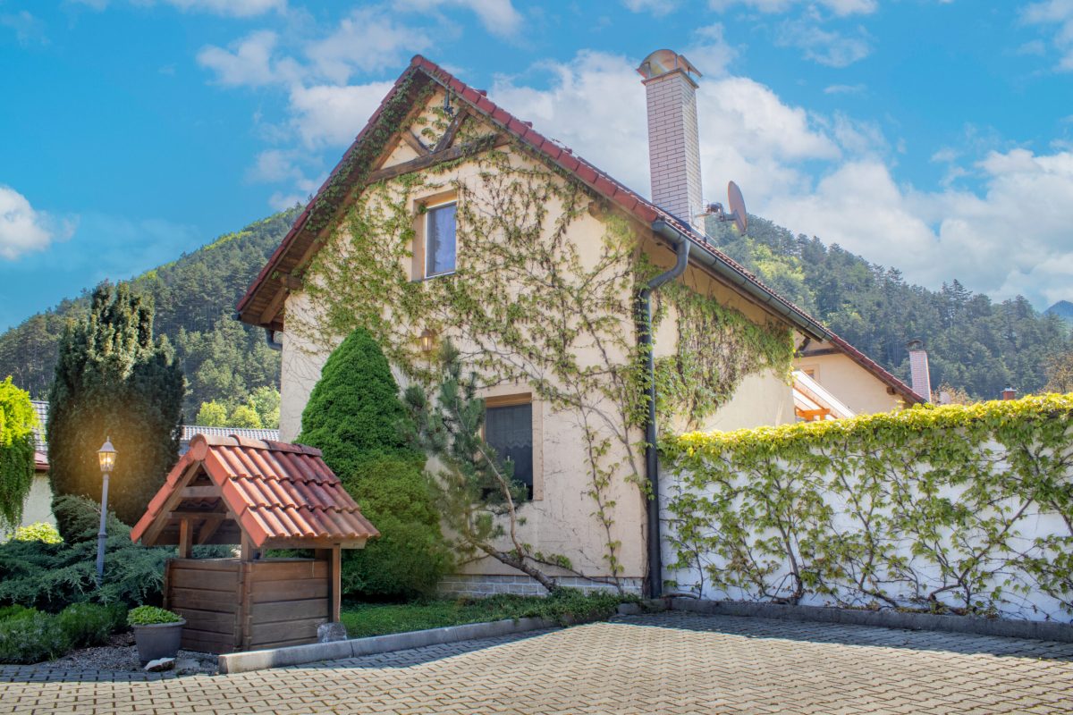 Pohľad na Apartmán Andrejka z hlavného vchodu